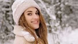 Con una crema corporal ultrahidratante perfecta para actuar contra la deshidratación y la descamación provocadas por los rigores del invierno