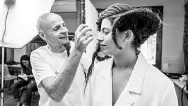 La firma de salones catalana Carol Bruguera ha despedido un gran 2022, en el que ha celebrado su 60 aniversario entre importantes reconocimientos, otros acontecimientos y una intachable trayectoria, pero aún hay más...