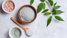 Sueltos o comprimidos en tabletas para diluir, los polvos son concentrados de activos y beneficios que retan a la innovación científica en material de belleza limpia dando impulso a una nueva industria y consumo