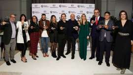 Premio a las personalidades más relevantes de la belleza, estética y medicina estética que se darán cita en Galicia, Santiago de Compostela para recoger su galardón y celebrar el desarrollo y la innovación en ambos sectores 