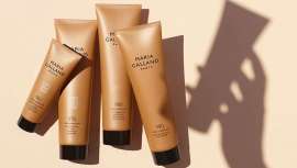 Con esta nueva generación de filtros solares ecológicos, seleccionados rigurosamente para respetar la microbiota cutánea sin olvidar el medio ambiente, se consigue una protección óptima y se corrigen los signos visibles del fotoenvejecimiento