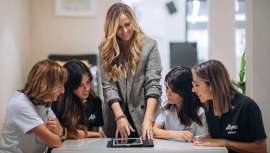 Pilar Fernández es una reputada coach de negocios de belleza que te prepara para recibir a la nueva líder de tu negocio que no es otra que, ¡tú misma! Y como tal estará en BC Barcelona con una ponencia exclusiva sobre el liderazgo de los equipos 