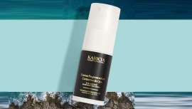 La Crema regeneradora Contorno de ojos con Bioactivos Marinos de Karicia trae al cuidado de la piel de la mirada el poder de los activos marinos, la última innovación en tecnología cosmética con ingredientes originarios del océano y su ecosistema