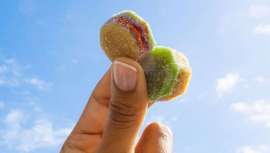 Después de las máscaras de hoja impresas en 3D personalizadas lanzadas en 2019, y una aplicación de análisis de piel lanzada en 2020, Neutrogena continúa explorando el potencial de la personalización en cosméticos