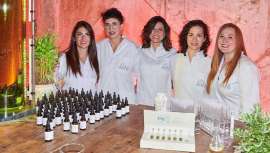 Celebrities, prensa y profesionales del sector se concentran para descubrir las ventajas de este producto 100% sostenible