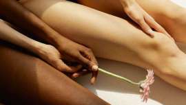 Pueden parecer lo mismo, pero, nada más lejos de la realidad. Salena Sainz, farmacéutica con posgrado en dermatología y nutricionista, explica qué son las arañas vasculares y las varices, sus diferencias y cómo tratarlas