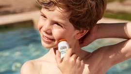 Cantabria Labs, laboratorio líder en fotoprotección dermatológica, presenta Heliocare 360º Pediatrics Stick SPF50+, el nuevo fotoprotector facial para niños en formato stick, que cuida, protege e hidrata la piel de los más pequeños