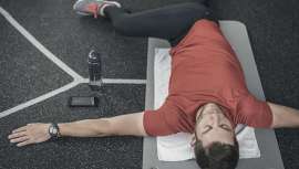 El dolor de espalda afecta o afectará a 8 de cada 10 personas en algún momento de sus vidas. La mejor forma de prevenirlo es practicar ejercicio regularmente y mantener fuerte la musculatura lumbar