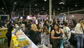 En torno a la cita doble se han reunido, según fuentes oficiales, un global de 21.000 profesionales de la industria de la belleza