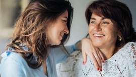 Se acerca el Día de la Madre y seguro que este año quieres sorprenderla con un regalo especial y original, en lugar de recurrir al típico bolso, perfume o ramo de flores...