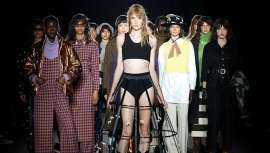 Por sexta vez, Kevin.Murphy ha vuelto a ser la marca oficial de peluquería de esta pasarela, un evento que, desde el Recinto de Sant Pau, ha convertido la capital catalana en epicentro internacional de la moda del 2 al 5 de mayo