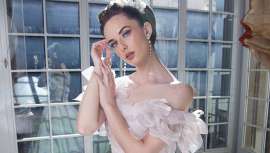 El reconocido estilista nos presenta una colección donde muestra los distintos perfiles de las novias actuales, looks y peinados desarrollados a partir de los shootings realizados por Medialdea con firmas como Rosa Clará o Yolancris