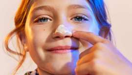 Desde 2021, Pierre Fabre y Eau Thermale Avène realizan el estudio SAFE, Sunscreen Assessment Family Experience, cuyo objetivo es conocer los hábitos de fotoprotección en la población y su nivel de conocimiento acerca de los peligros del sol