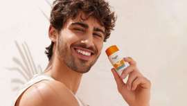 La gama Sun Protection se amplía con un nuevo protector solar facial de textura ultraligera de rápida absorción, con 0 residuos grasos y protección FPS 50+, perfecto para tratar y mantener la piel bien protegida y más hidratada