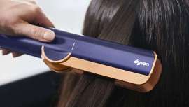 Dyson, la enseña estadounidense de equipos para el cuidado del cabello, confirma su desembarco en Colombia. La firma que se ha hecho famosa por sus productos de gama alta que dan estilo al cabello sin maltratarlo, ahora estará presente en el país