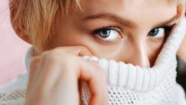 Nadie puede resistirse a potenciar su mirada con unos ojos perfectamente delineados, con las pestañas larguísimas y altas dosis de luminosidad. Optar por productos hipoalergénicos y testados oftalmológicamente es la mejor decisión