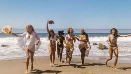 A través del concepto de medicina de expresión, Clínicas Dorsia se ha reinventado, ha reenfocado su visión de la belleza y ahora reta al público a expresarse sin tabús ni prejuicios:  todos los tipos de belleza son totalmente válidos y perfectos