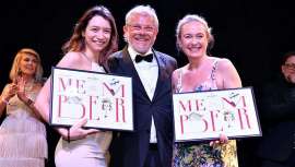 Con la Ceremonia festiva del Premio Chevalerie, fiesta privada, una exclusiva Soirée Blanche en el viñedo Domaine Bertaud Belieu con 3 desfiles internacionales, muchos adelantos de proyectos futuros y la Gran Cruz para Luis Romero 