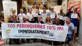 La imagen personal catalana se suma con nuevas protestas, en Barcelona, a la oleada de actos por toda España para exigir a los partidos políticos la restitución del IVA reducido en los programas electorales de las elecciones generales 23-J