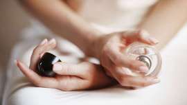 Equivalenza, especialista en perfumes, cosmética y bienestar de alta calidad sabe cómo conseguir que tu perfume se mantenga por más tiempo a pesar de los calores