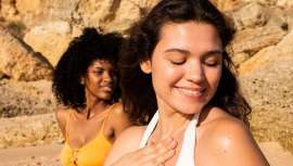 Y también durante el resto del año, nos lo cuenta al detalle la firma de cosmética africana AOKlabs, natural y sostenible además de honesta y transparente