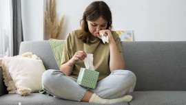 Bebidas heladas, aire acondicionado al máximo o ropa húmeda por el sudor suelen ser algunas de las razones por las cuales llega a nuestro cuerpo la tan fastidiosa gripe de verano