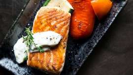 Los niveles de vitamina D de una persona podrían desempeñar un papel importante en la gravedad de la psoriasis, según uno de los mayores estudios realizados hasta la fecha