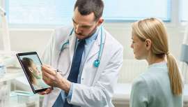 De las 871.525 personas que acuden a una clínica al año, 626.778 solicitan un programa de mejora o rejuvenecimiento del rostro, en total, un 72% de los pacientes