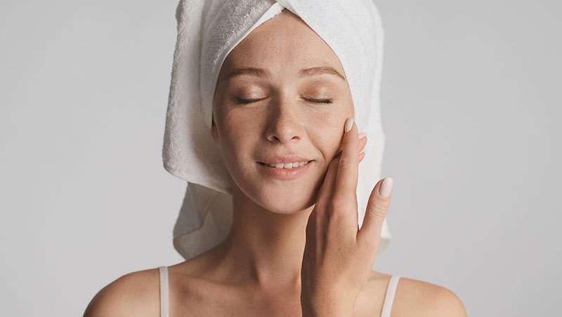 La rutina skincare para lucir una piel radiante