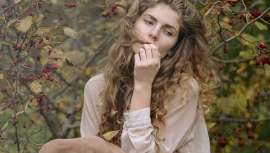 La dieta, el estar cerca de comenzar la menopausia o cambiar el método anticonceptivo son algunos de los factores que pueden hacer que se descontrolen las hormonas. Incluso el clima, y de esto te hablamos a continuación