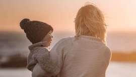 Izanami, madre, antropóloga y fundadora de Soulgate, reflexiona sobre la silenciosa e invisible carga mental que soportan las madres durante la crianza de sus hijos