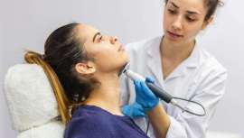 La tecnología Capenergy trabaja en el área facial con resultados asombrosos. Más allá del efecto que consigue en la hidratación de la piel, la capacidad de generar Colágeno tipo I y tipo III produce un retensado visible ya desde la primera sesión