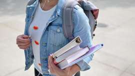 Con el regreso al cole, hay que tener en cuenta una de las enfermedades más comunes entre los niños, por su rápido contagio en las aulas: el resfriado, que puede ser causado por más de 200 virus diferentes