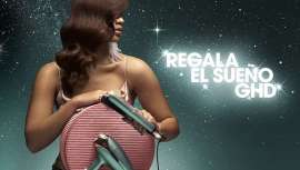 Presentamos la colección Dreamland. Inspirada en el glamour de la época, la colección está disponible estas navidades en una edición limitada de tono verde jade con toques rosa metalizado