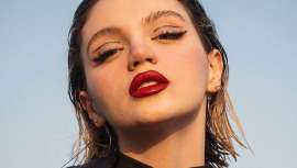 Amelia Cosmetics cuenta con los labiales Matte Liquid Color Vegan. Son de larga duración, con acabado mate aterciopelado que cuida tus labios además de dejar un color irresistible