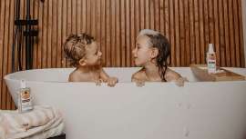 Kids supone un punto de inflexión en el futuro de Suavinex, especializado en el sector del bebé. Con esta línea, la casa de origen
alicantino da un paso adelante y conquista a un nuevo público, los niños a partir de 3 años