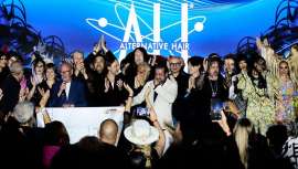 Londres da la bienvenida a los profesionales peluqueros más innovadores y solidarios en el Alternative Hair Show, que daba comienzo con el desfile y premios Visionary, entre ellos, Daniel Gallego, campeón y Sara Piera, subcampeona 