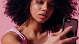 La compañía de inteligencia de mercado Mintel ha identificado tres megatendencias globales que darán forma a la industria de la belleza y el cuidado personal en los próximos meses: NeuroGlow, Beaut-AI y Sophisticated Simplicity