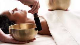 El Centro Wellness de Four Seasons Hotel Madrid amplia su programa de terapeutas colaboradores incorporando a Clara Alfaro Brujo, Clara Gongsounds, maestra formada en Sound Healing, que estará en el hotel el 26 y 27 de octubre