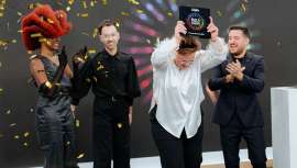 La icónica competición de LOréal Professionnel vive una apasionante final, llena de emociones, en la que los 6 finalistas han demostrado su dominio técnico y su increíble creatividad a la hora de presentar transformaciones disruptivas del cabello