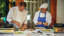 Jornadas piloto que han contado con la presencia de la prestigiosa oncóloga Dra. Elisabeth Arrojo, creadora del Centro Nacional de Prevención del Cáncer (CNPC) y la propuesta activa del hotel