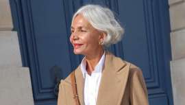 En menos de 20 minutos, este tratamiento te ayudará a mantener el cabello rubio, gris o blanco con un brillo excepcional y sin rastro de tonos amarillos