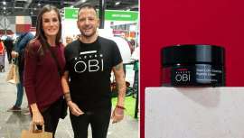 Se trata de una crema que desafía los estándares del lujo con una fórmula accesible para todos. Aliada, junto con el contorno de ojos de la misma línea, para los que buscan una rutina de cuidado de la piel con resultados visibles y duraderos