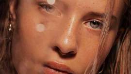 La doctora Dagné Pupo desvela el plan médico estético que deberíamos tener en cuenta para potenciar y presumir de rostro durante las fiestas