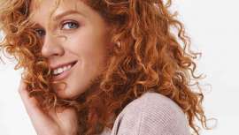 Los tintes sin amoniaco sustituyen este compuesto químico por otros más alcalinos, confortables y respetuosos con nuestra piel y cabello