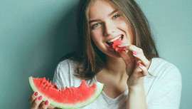 A medida que llega el frío invernal, priorizar una dieta saludable es crucial para mantener una piel clara y radiante