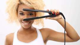 Lim Hair nos vuelve a sorprender con un nuevo desarrollo del que sin duda el profesional sacará un gran rendimiento en el salón. Se trata de dos nuevos modelos de plancha, Lim Hair PC 8.4 Keratine y Lim Hair PC 8.4 L Keratine