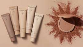 La nueva línea Vinocrush traspasa las fronteras entre el cuidado de la piel y el maquillaje. El tono de la piel se unifica y se revela la belleza natural de la piel