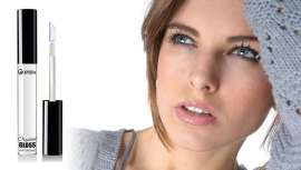 El efecto del año, superjugoso, de moda en el maquillaje de labios con Crystal Gloss, de Amelia Cosmetics