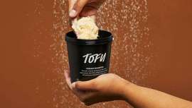 El comienzo del nuevo año es el momento ideal para comprometerse con elecciones más sostenibles y éticas, especialmente cuando se trata de cuidado personal, capítulo donde entra, por supuesto, el cabello